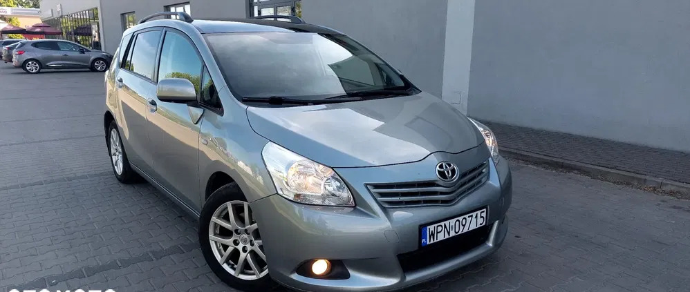 toyota verso Toyota Verso cena 28900 przebieg: 224300, rok produkcji 2011 z Płońsk